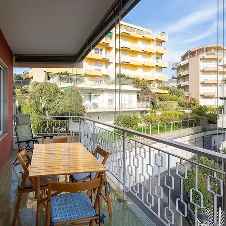 Pleiadi - Two Bedroom With Terrace شقة