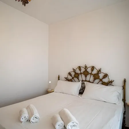 Pleiadi - Two Bedroom With Terrace شقة سانريمو